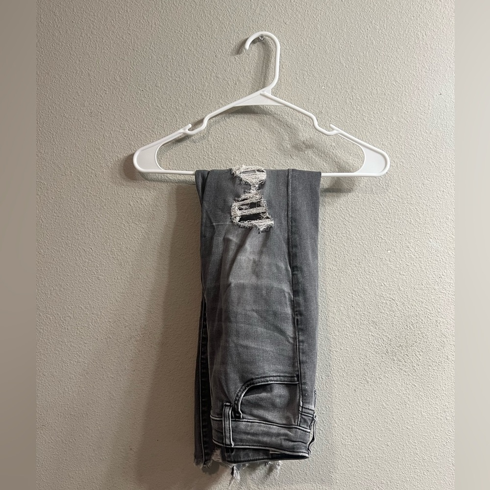Grey American Eagle Distressed Skinny Jeans